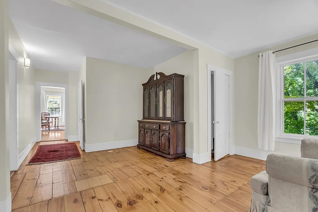 5 Granite Street Peterborough NH 03458