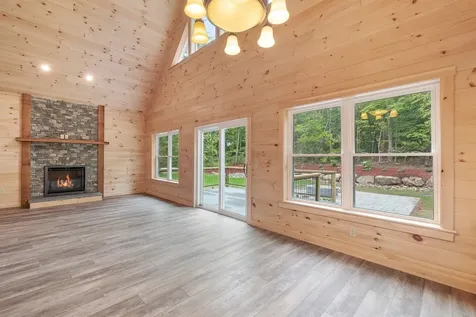 15 Melina's Way Thornton NH 03285