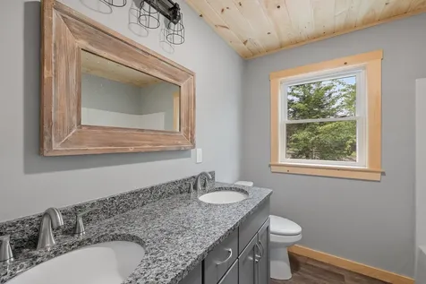 15 Melina's Way Thornton NH 03285