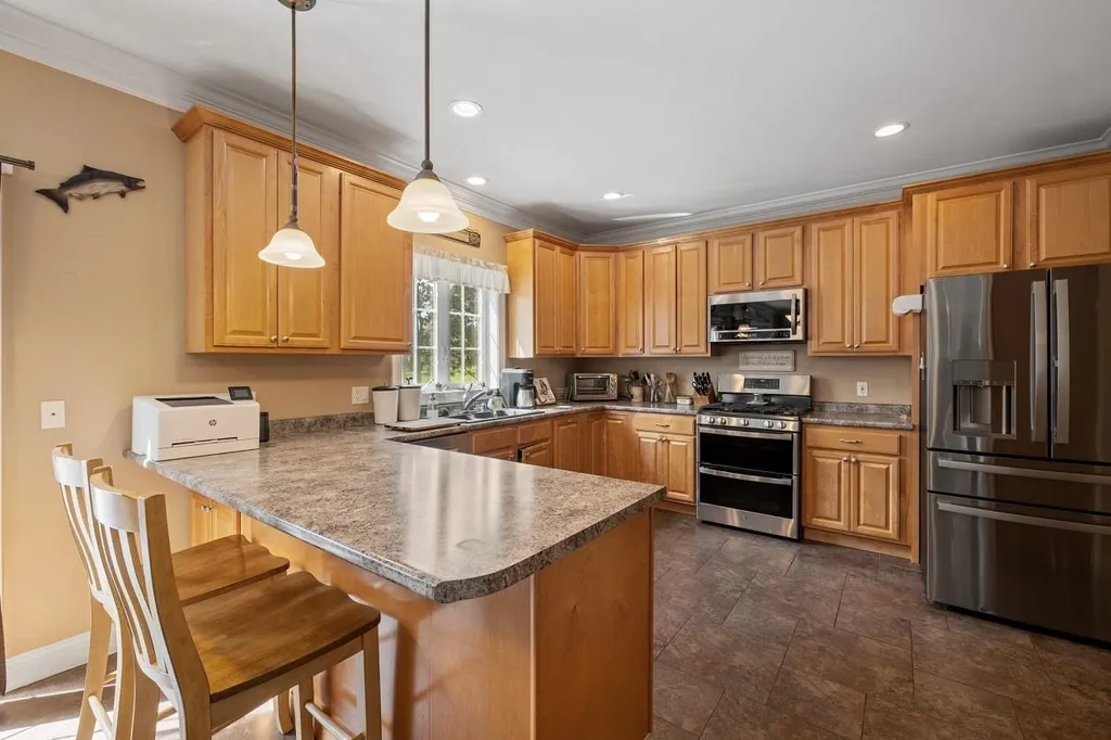 19 Ellis Farm Road Sanbornton NH 03269