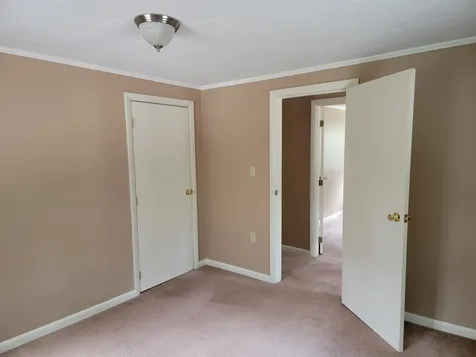 35 Barnard Hill Road Weare NH 03281