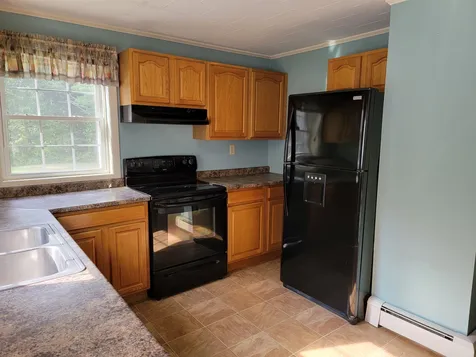 35 Barnard Hill Road Weare NH 03281
