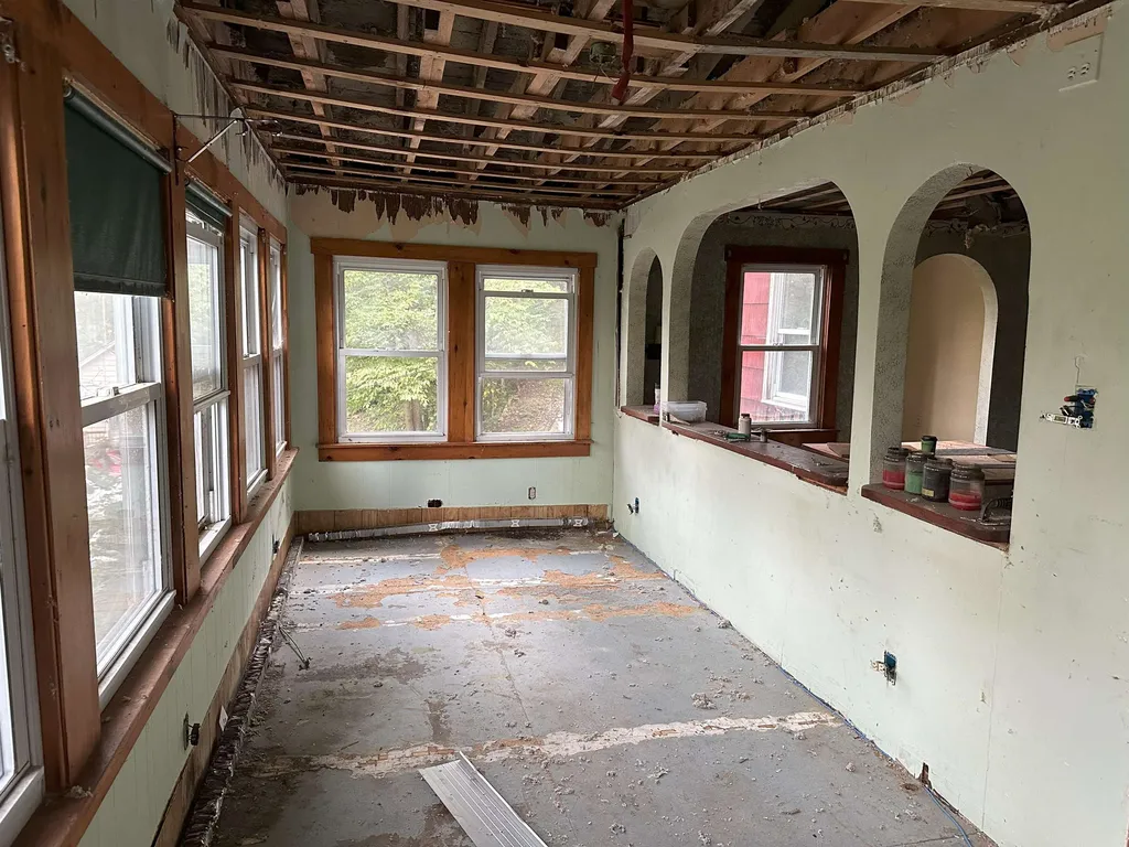28 Hyde Street Rockingham VT 05101