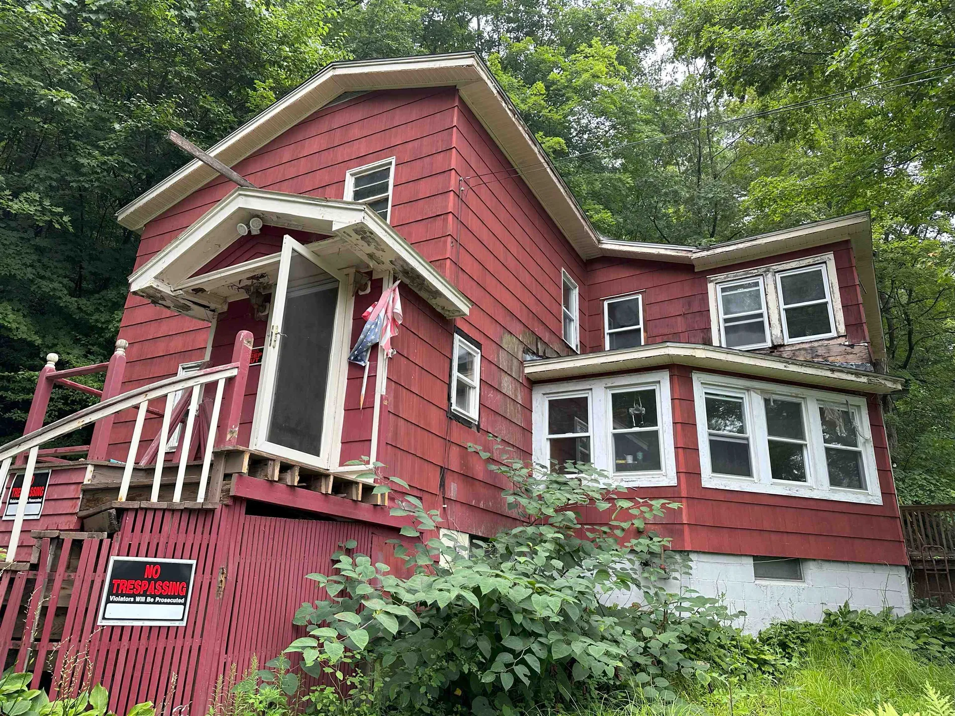 28 Hyde Street Rockingham VT 05101