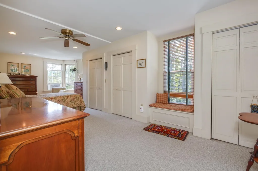 23 Nottingham Road Deerfield NH 03037