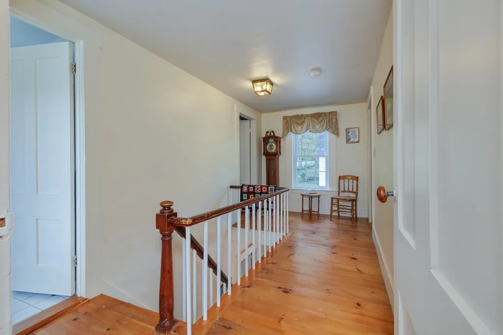 23 Nottingham Road Deerfield NH 03037