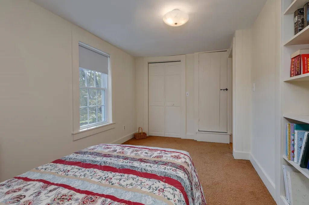 23 Nottingham Road Deerfield NH 03037