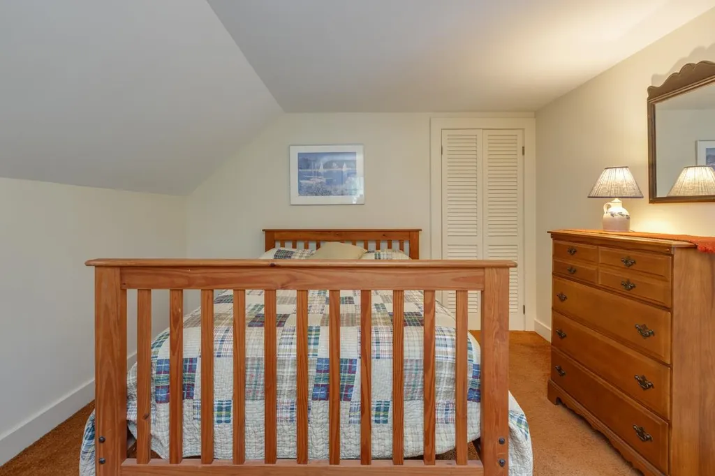 23 Nottingham Road Deerfield NH 03037
