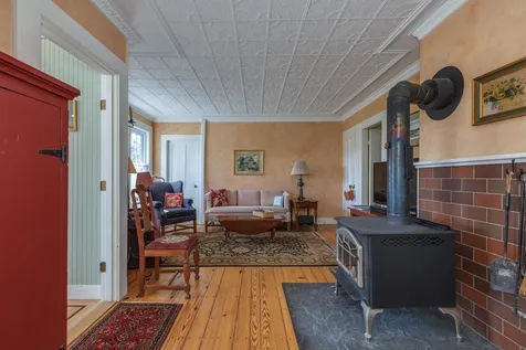 23 Nottingham Road Deerfield NH 03037