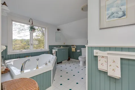 23 Nottingham Road Deerfield NH 03037