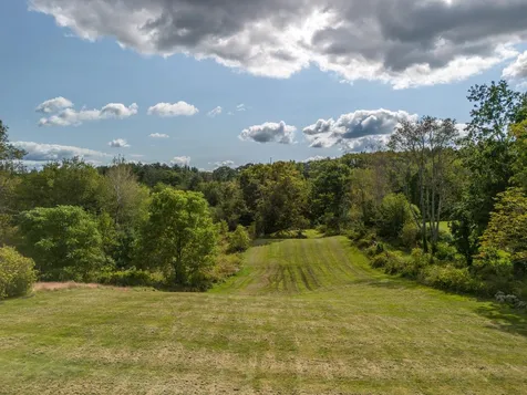 23 Nottingham Road Deerfield NH 03037