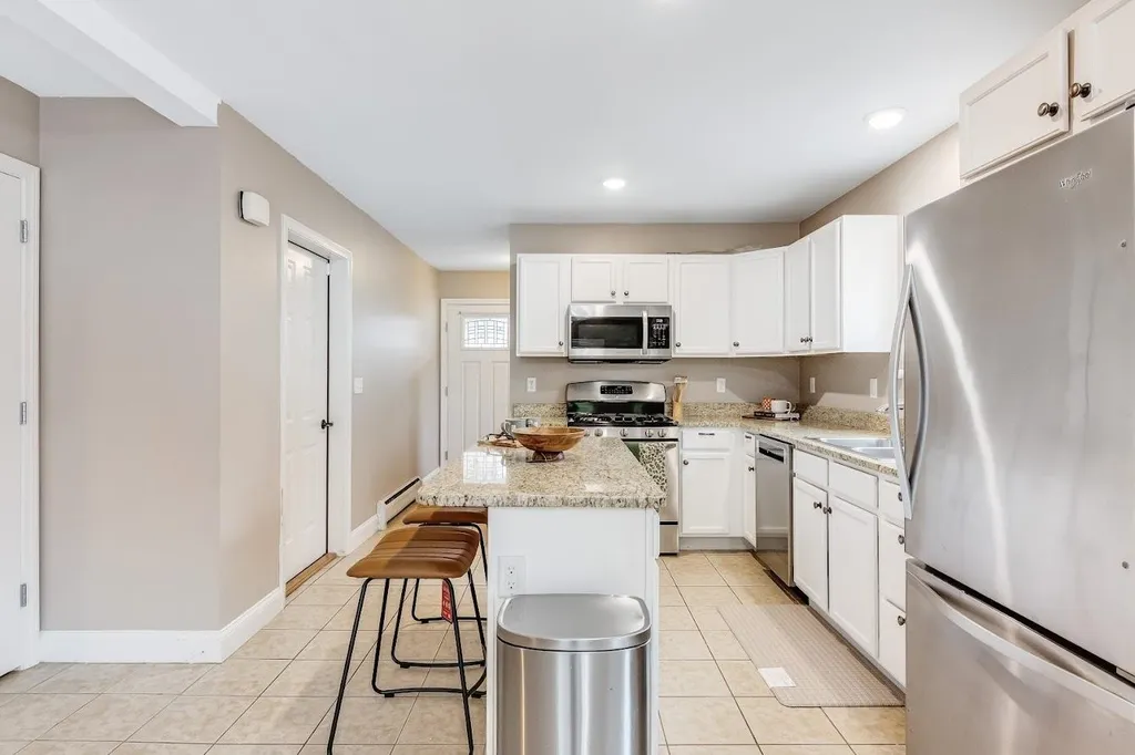 11 Diane Lane Colchester VT 05446