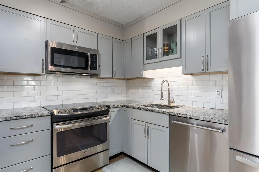 180 Ledgewood Circle Burlington VT 05401