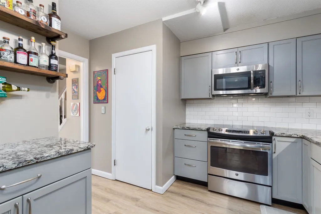 180 Ledgewood Circle Burlington VT 05401
