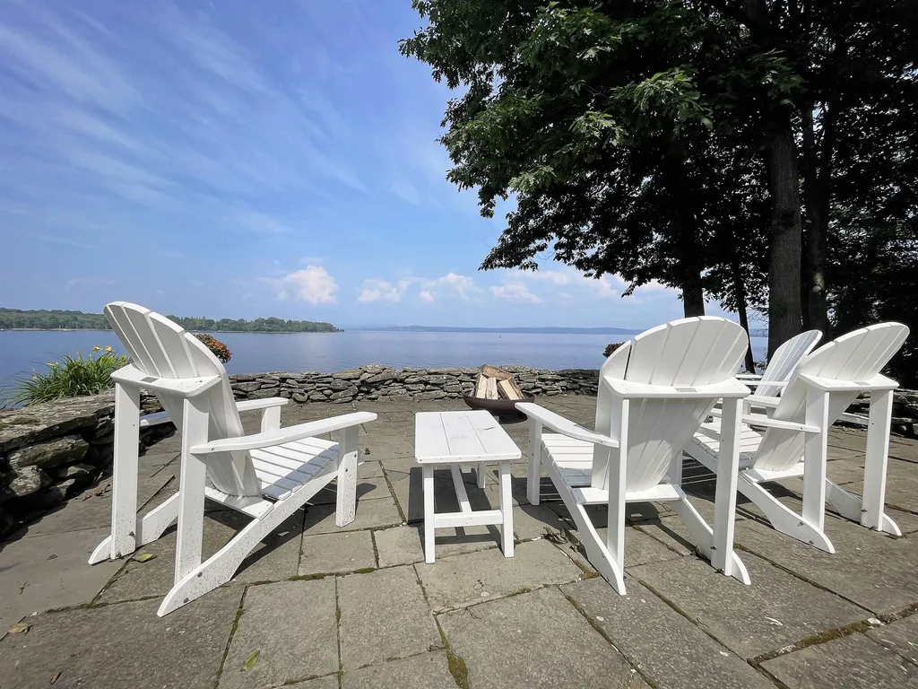 23 Pearl Bay Lane Grand Isle VT 05458