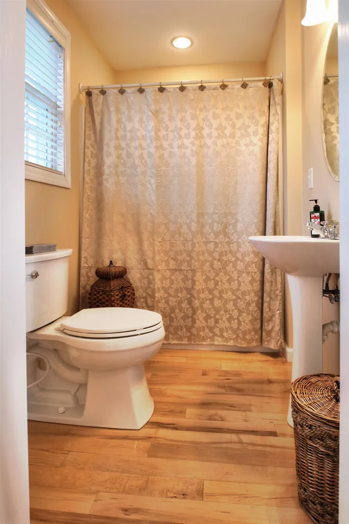 23 Pearl Bay Lane Grand Isle VT 05458