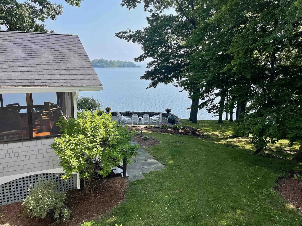 23 Pearl Bay Lane Grand Isle VT 05458