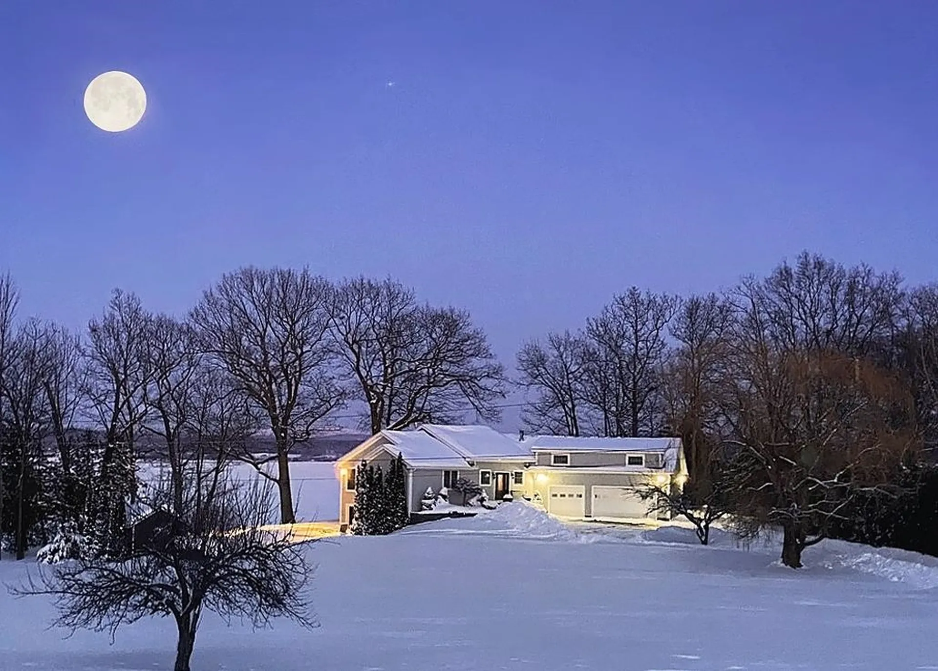 23 Pearl Bay Lane Grand Isle VT 05458