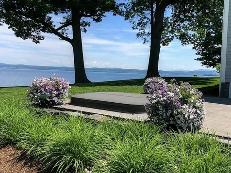 23 Pearl Bay Lane Grand Isle VT 05458