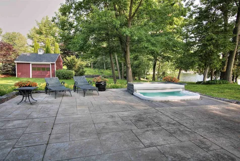 23 Pearl Bay Lane Grand Isle VT 05458