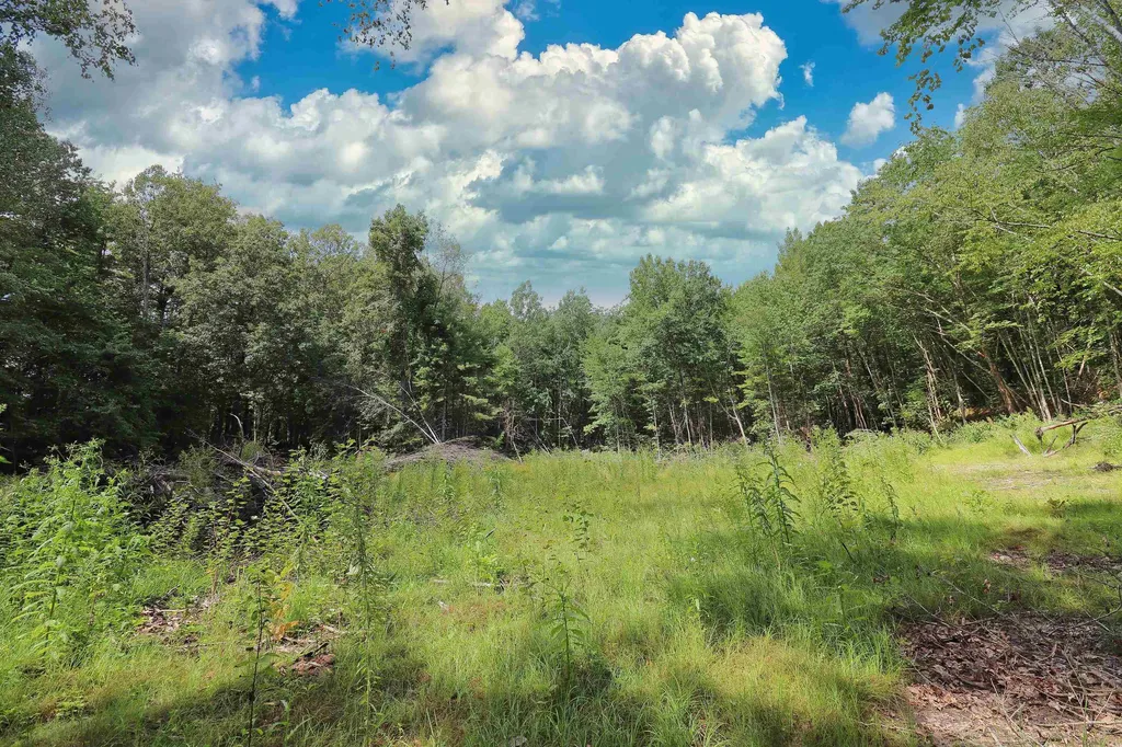 26 Range Road Windham NH 03087