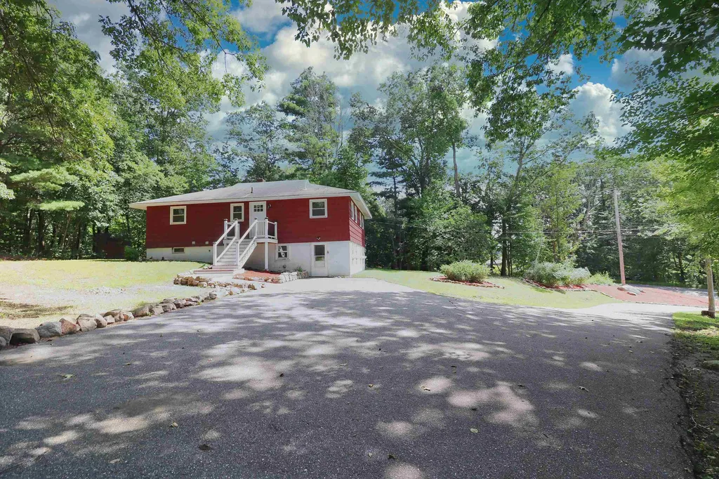 26 Range Road Windham NH 03087