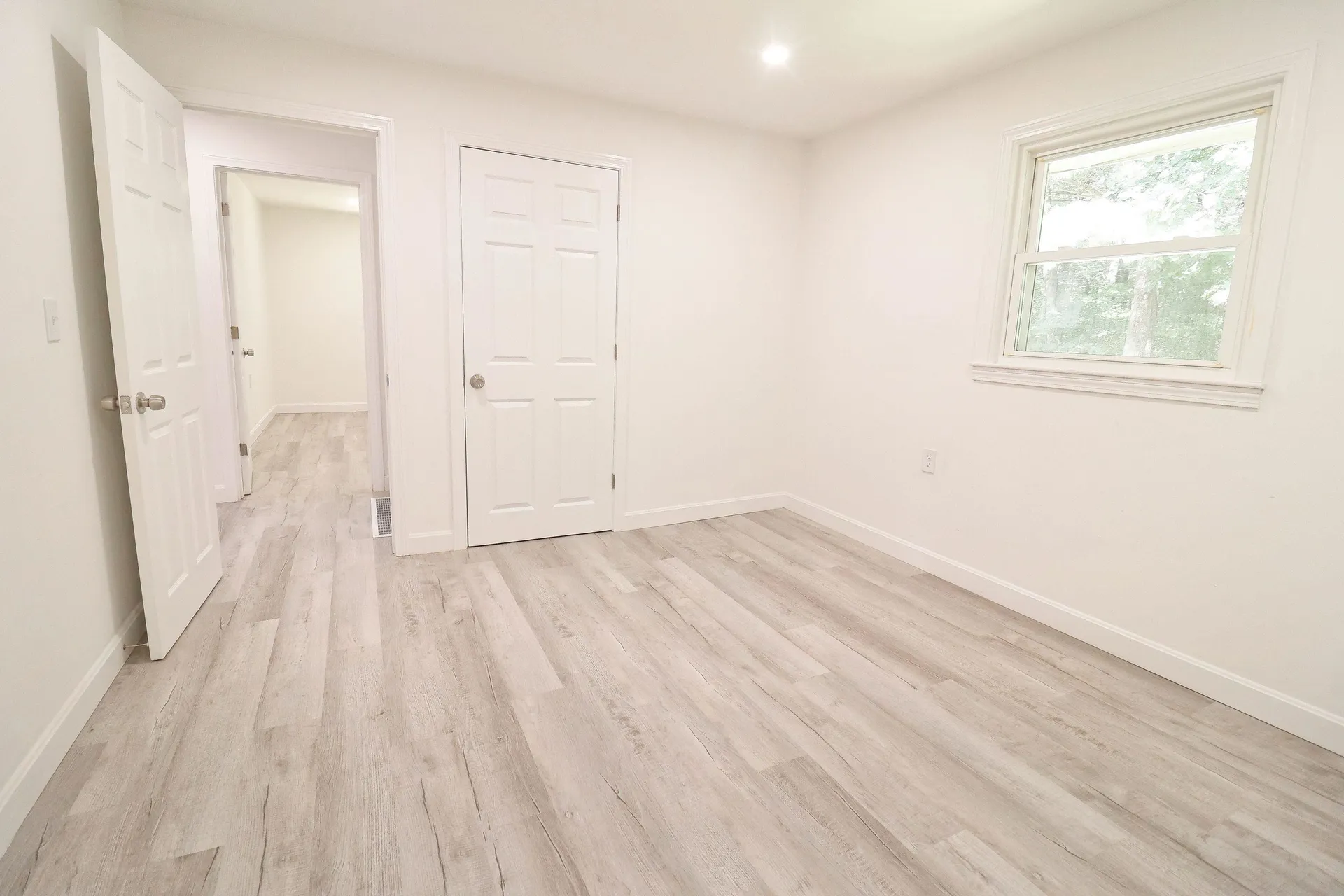 26 Range Road Windham NH 03087
