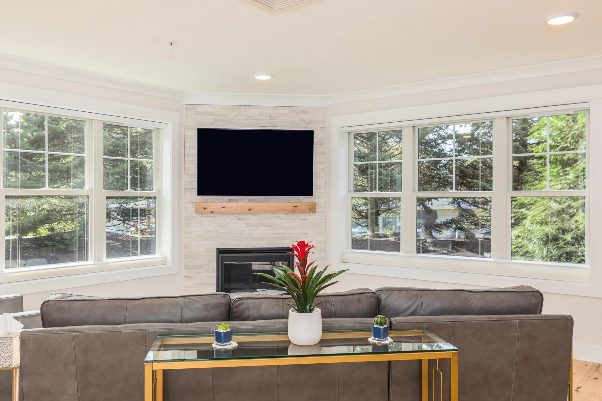2075 Lafayette Road Portsmouth NH 03801