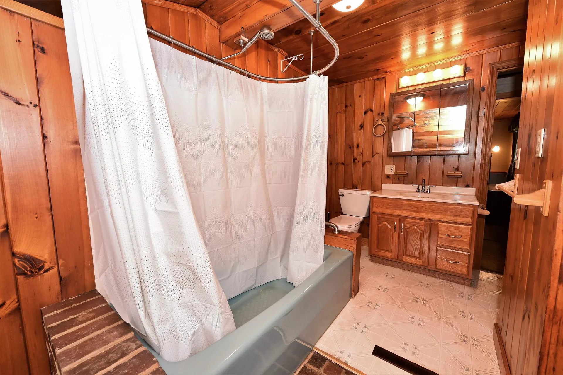 1472 Brownfield Road Conway NH 03813