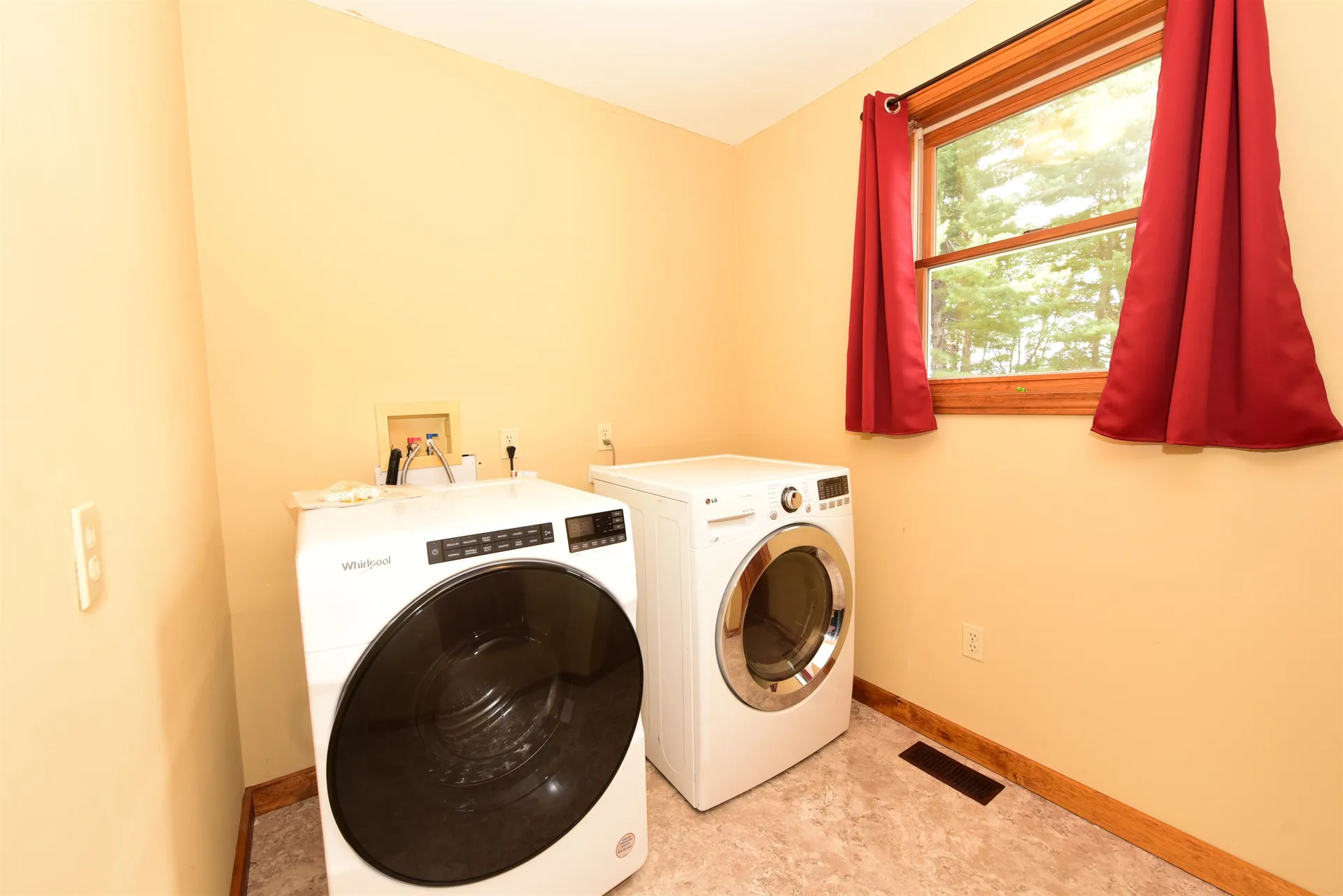 1472 Brownfield Road Conway NH 03813