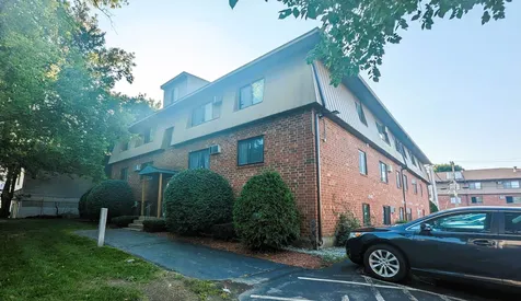 55 Log Street Manchester NH 03102-0000