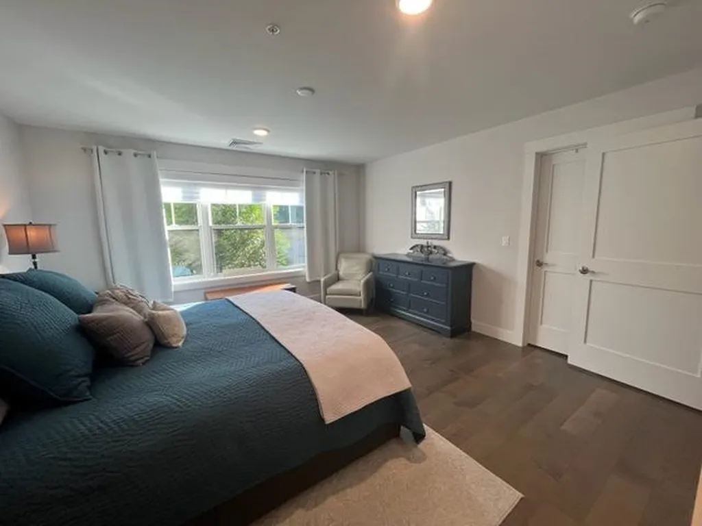 2075 Lafayette Road Portsmouth NH 03801