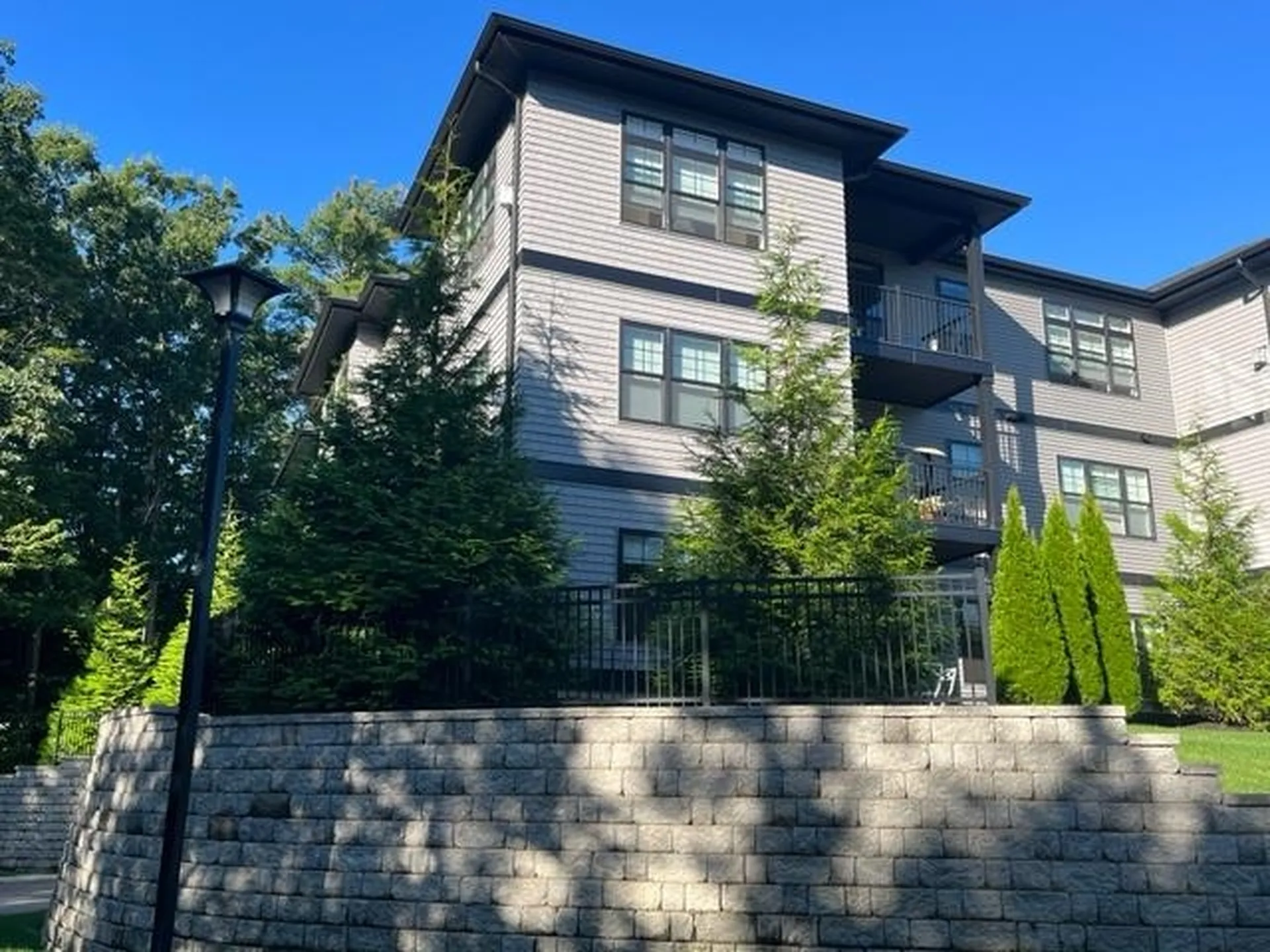 2075 Lafayette Road Portsmouth NH 03801