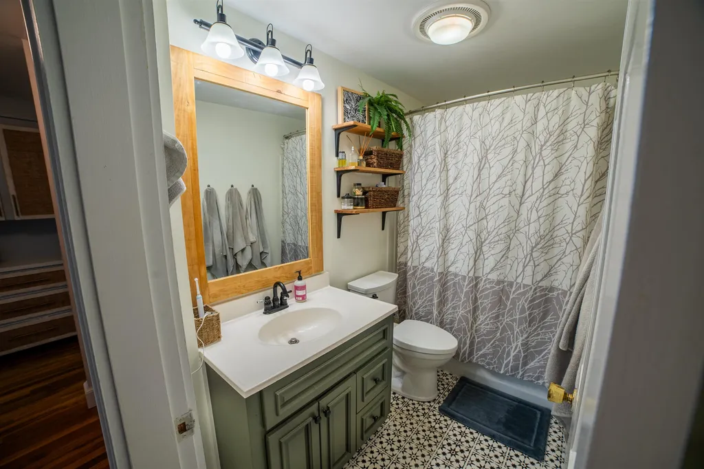 4 Fortier Drive Rochester NH 03867