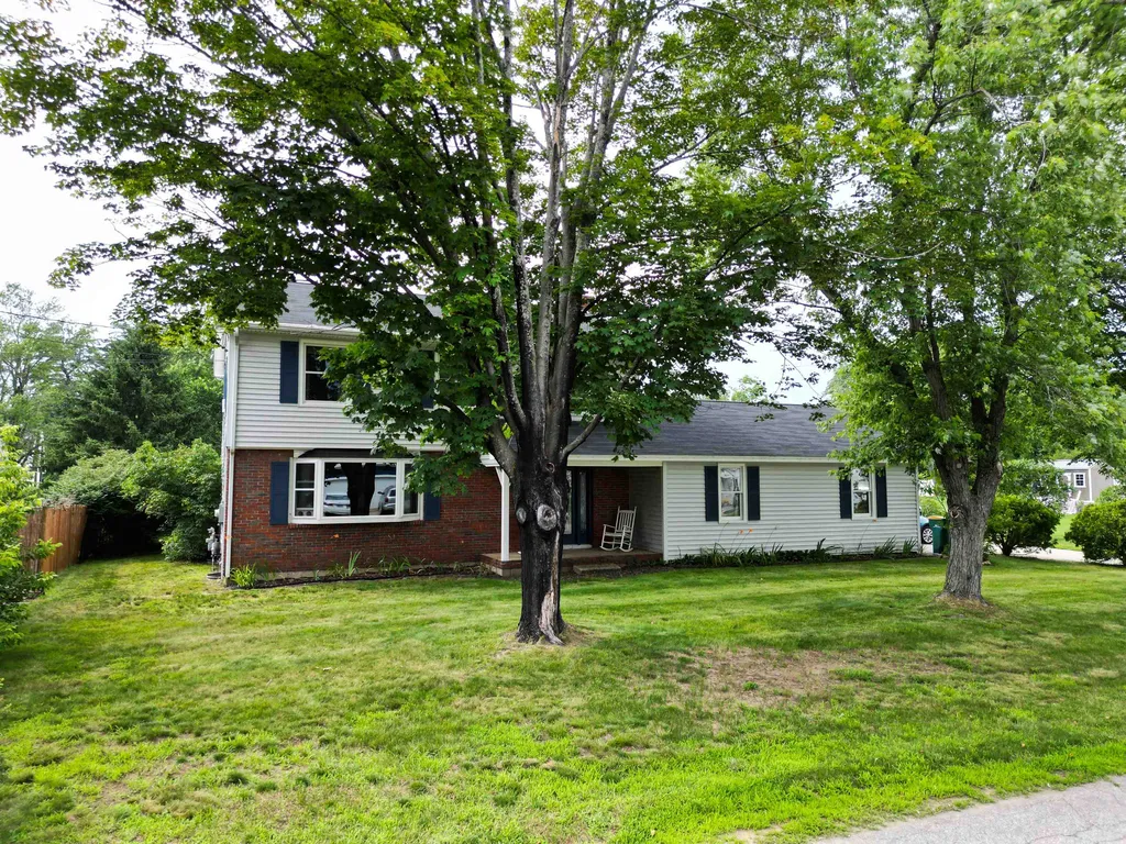 4 Fortier Drive Rochester NH 03867