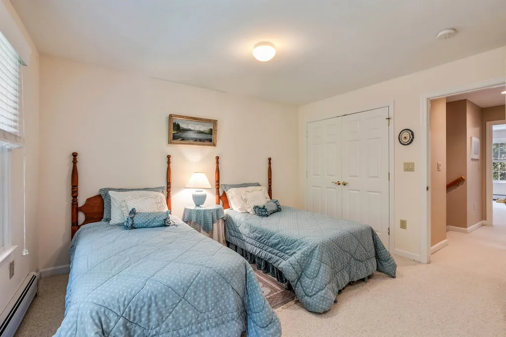 34 Spruce Lane New London NH 03257