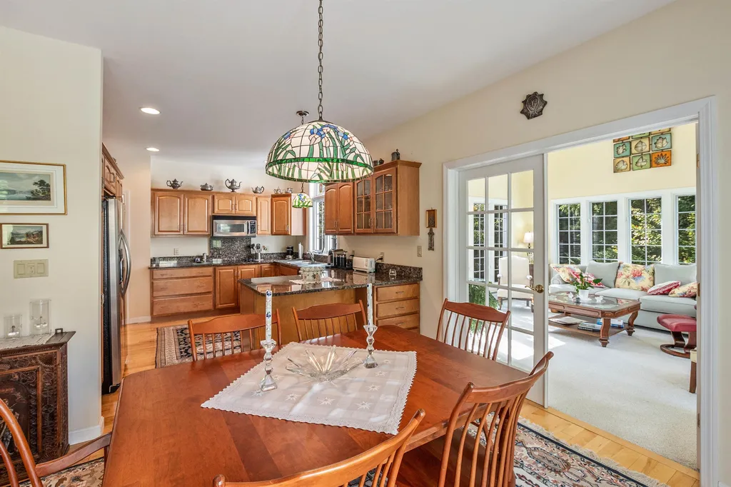 34 Spruce Lane New London NH 03257