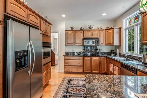 34 Spruce Lane New London NH 03257