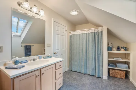 34 Spruce Lane New London NH 03257