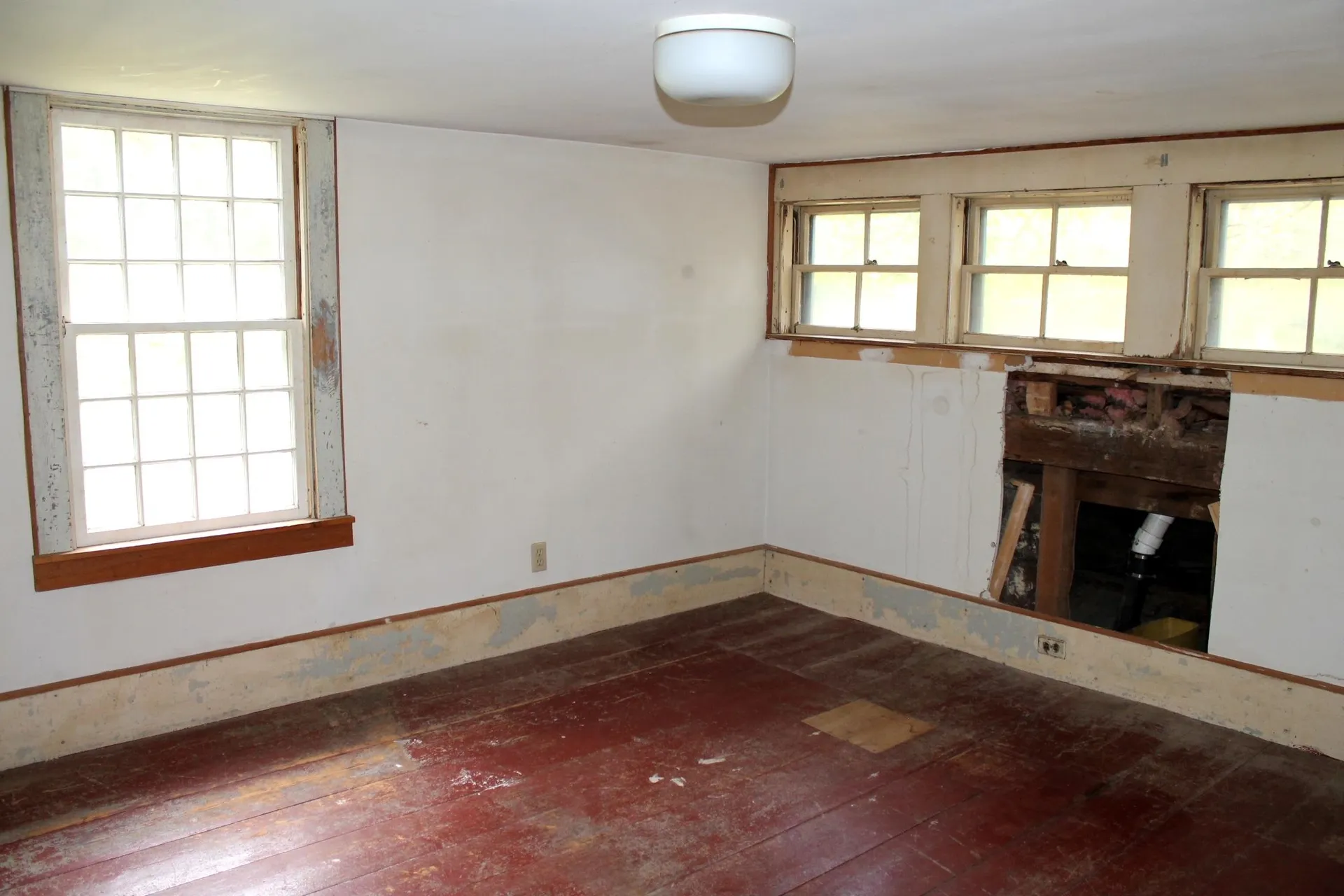22 Molly Stark Lane New Boston NH 03070