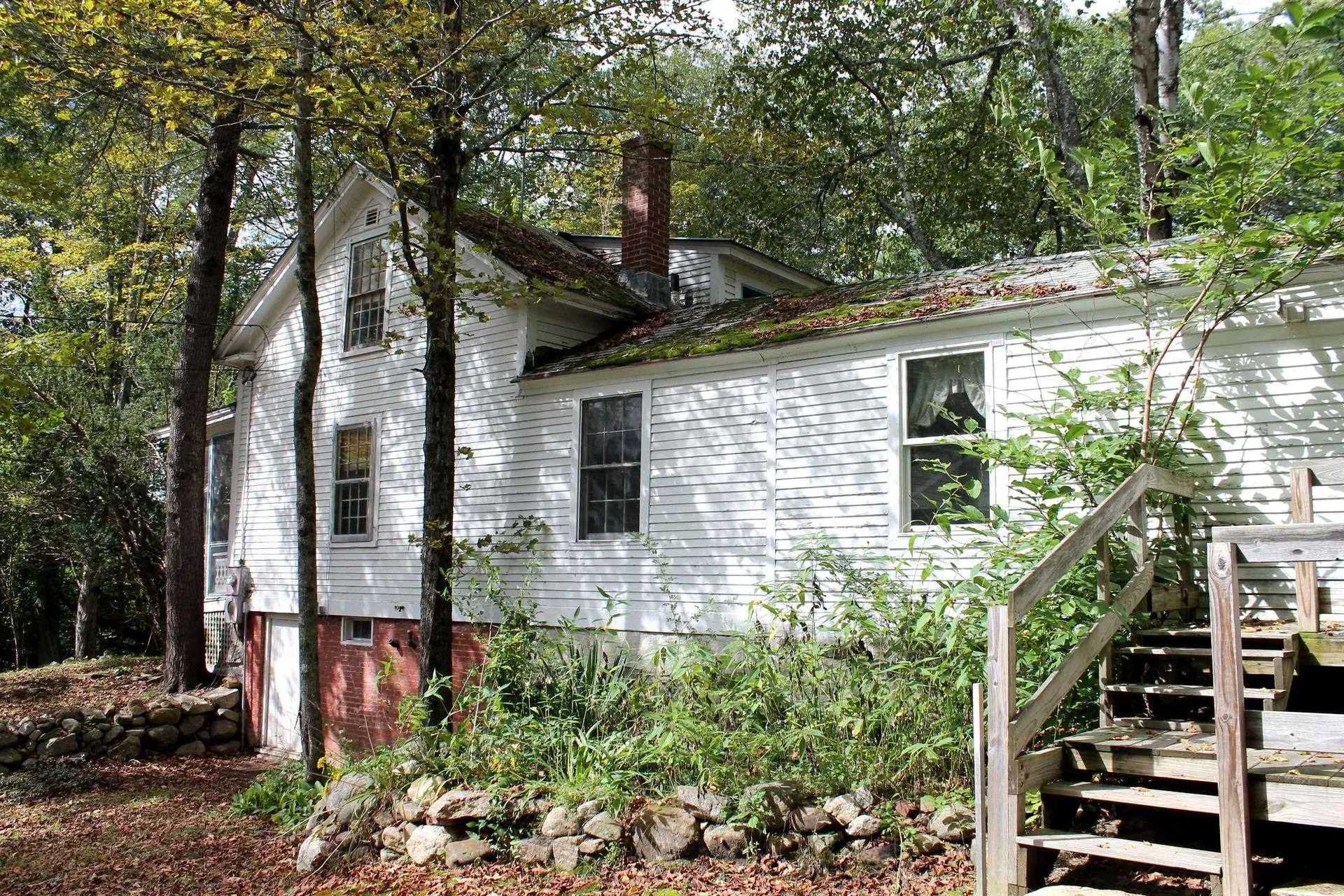 22 Molly Stark Lane New Boston NH 03070