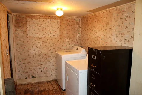 22 Molly Stark Lane New Boston NH 03070
