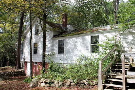 22 Molly Stark Lane New Boston NH 03070