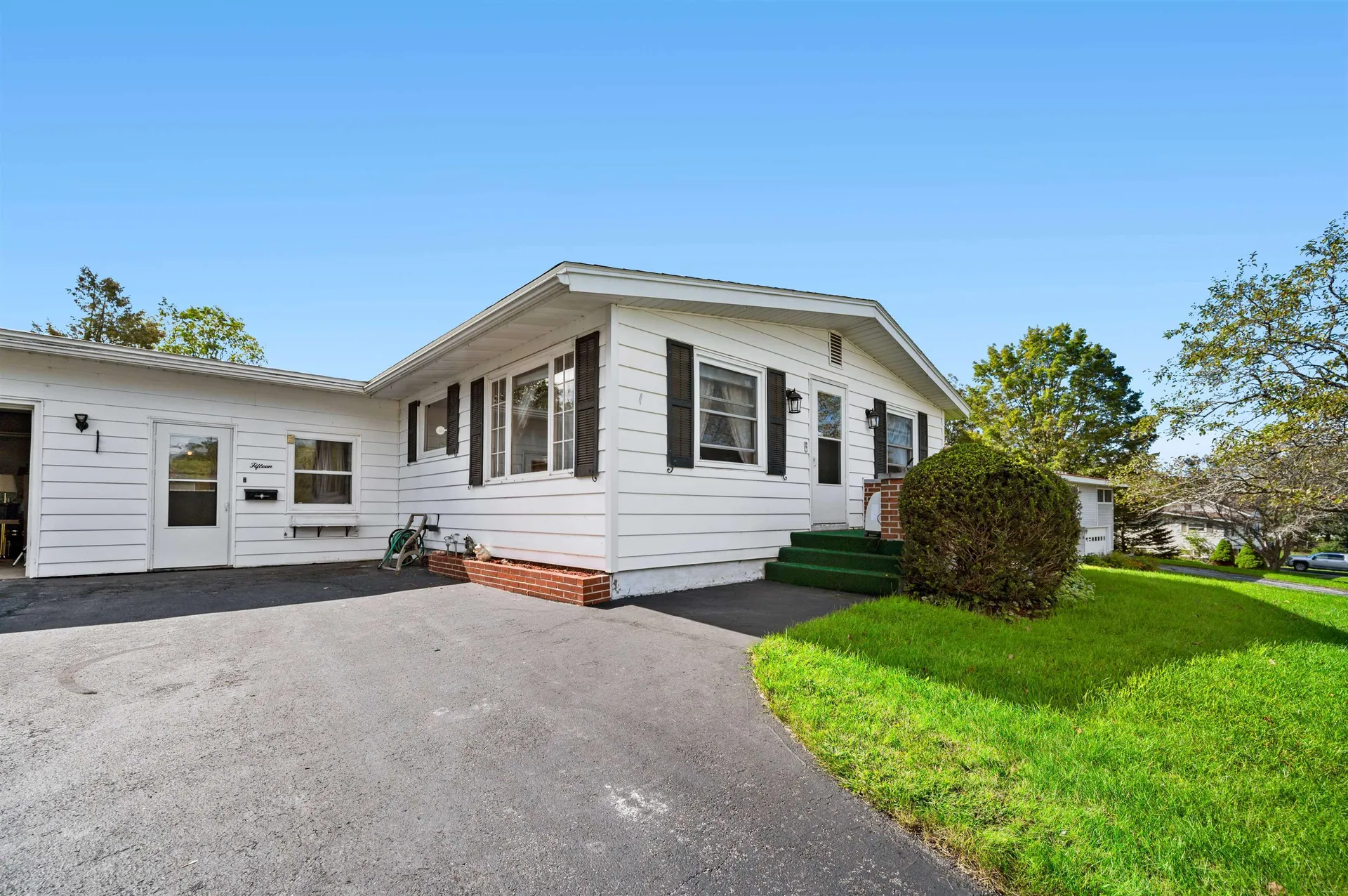 15 Meadowcrest Lane Barre Town VT 05641