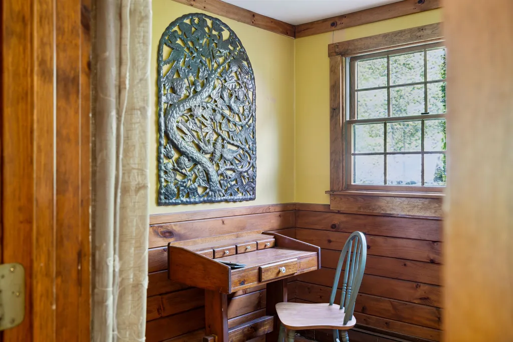 1075 Barber Hill Road Pomfret VT 05091