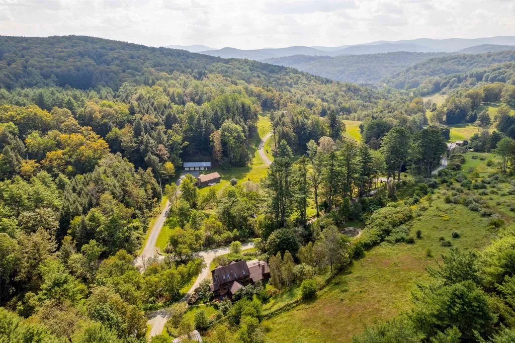 1075 Barber Hill Road Pomfret VT 05091