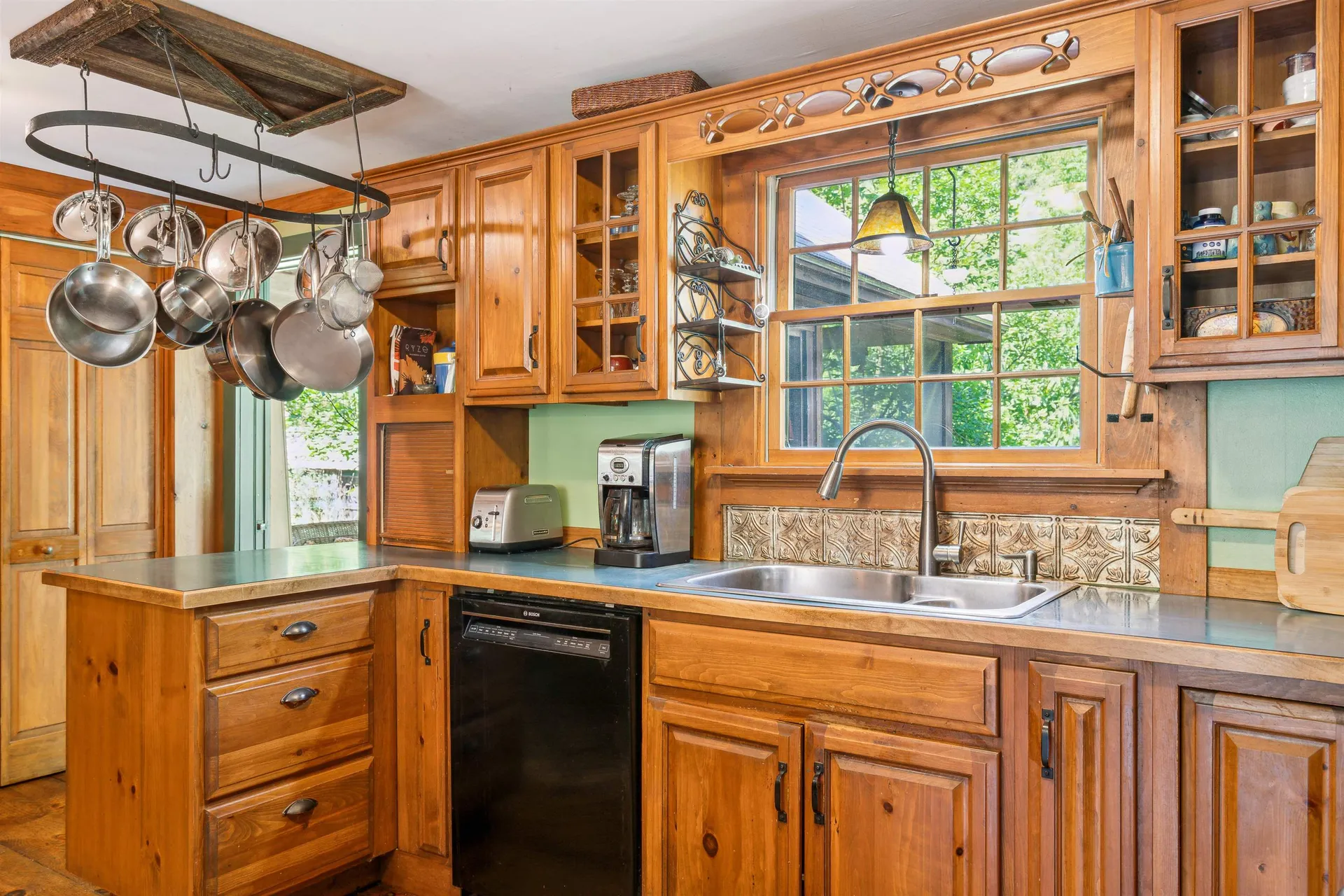 1075 Barber Hill Road Pomfret VT 05091