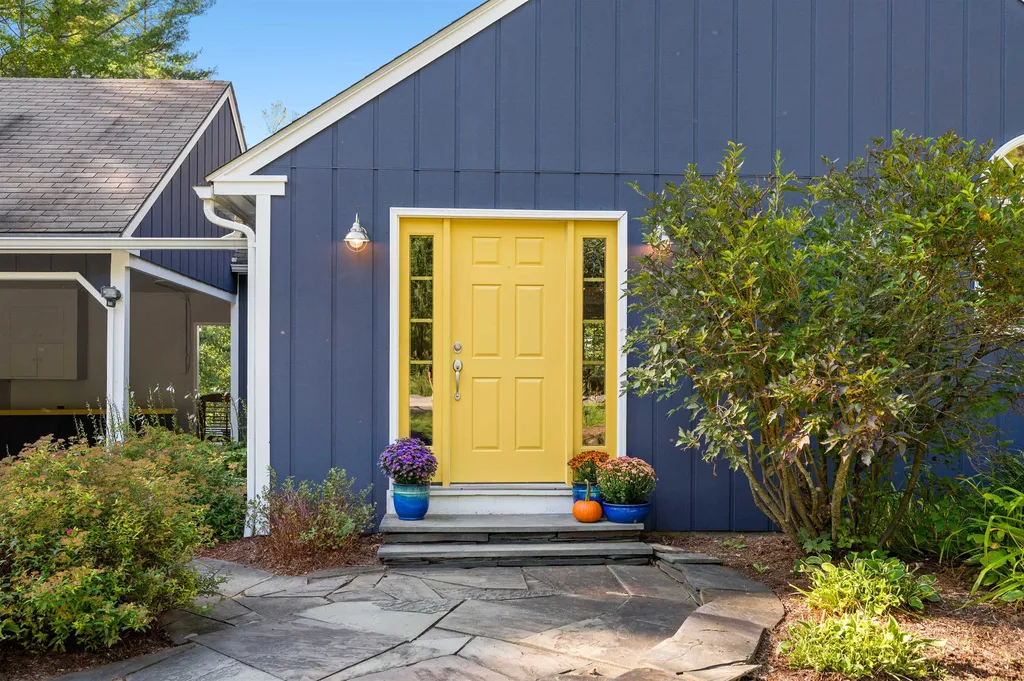 35 Spring Hollow Lane Montpelier VT 05602