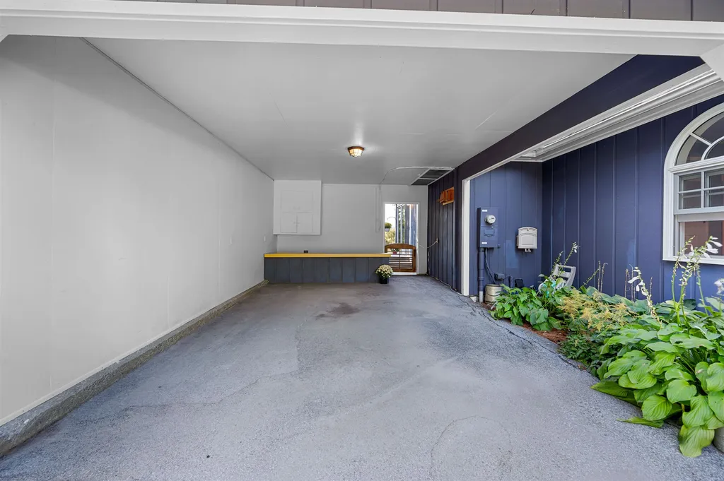 35 Spring Hollow Lane Montpelier VT 05602