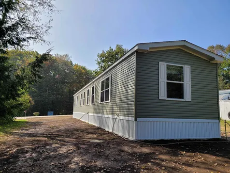 77 Pumpkin Hollow Road Barrington NH 03825